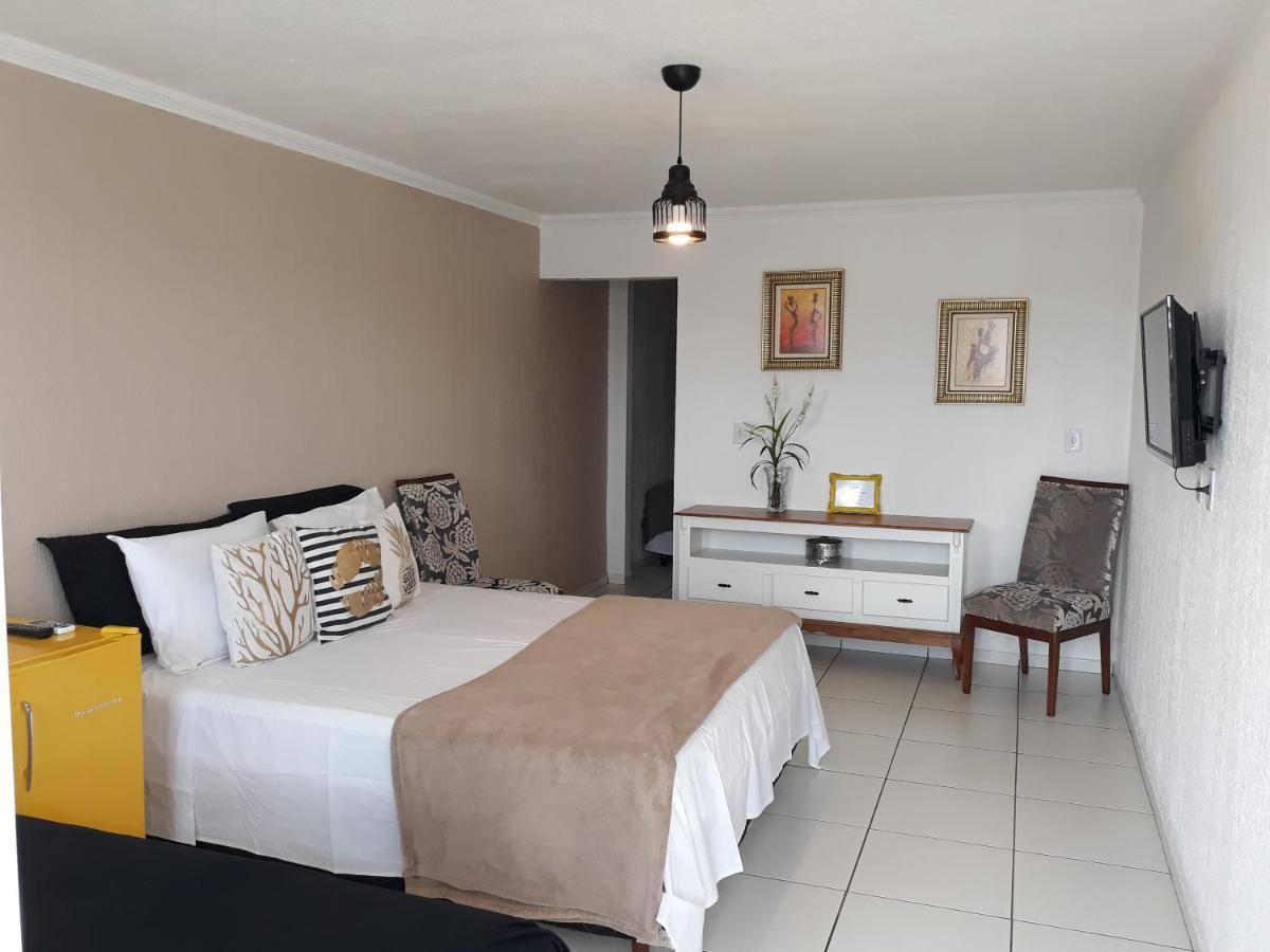 Pousada Cris Garden Bed&Breakfast Foz do Iguacu Bagian luar foto